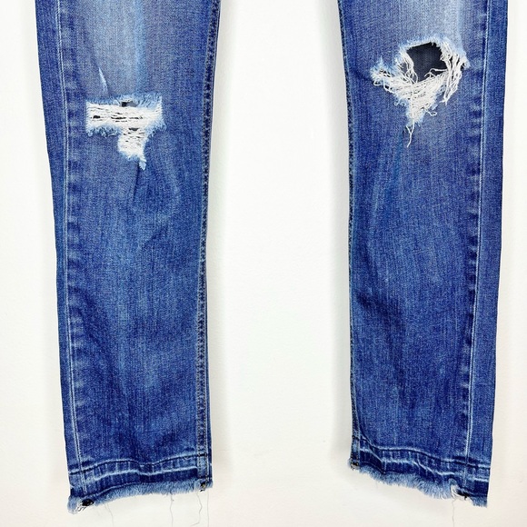 Rag & Bone ‘Dre’ Low-Rise Boyfriend Slim-Leg Jeans - Picture 4 of 9